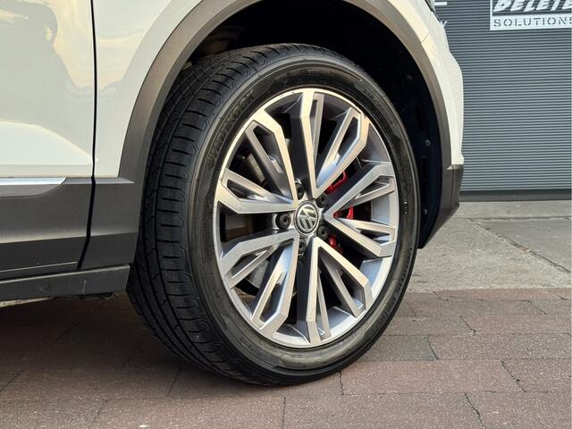 Volkswagen T-Roc 1.5 TSI Sport | Beats | LED | ACC | Virtual | Carplay | Camera | Nwe banden | Stoelverw | Rijklaar + nieuwe apk