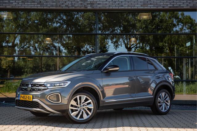 Volkswagen T-Roc 1.5 TSI Style , Achteruitrijcamera, Stoelverwarming, Adaptive cruise control, Apple CarPlay