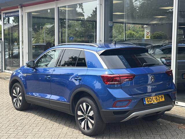 Volkswagen T-Roc 1.5 TSI 150PK Move DSG - Standkachel | Camera | CarPlay | Nav | Virtual | Stoelverw. | Afn. trekh.