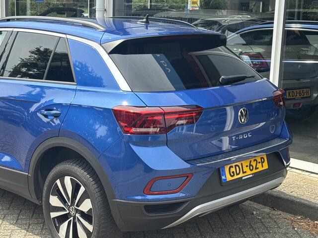 Volkswagen T-Roc 1.5 TSI 150PK Move DSG - Standkachel | Camera | CarPlay | Nav | Virtual | Stoelverw. | Afn. trekh.