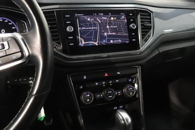 Volkswagen T-Roc 1.5 TSI 3x R-line | Pano | Camera | Navigatie | Adaptieve cruise | Elek. Achterklep | AppleCarplay AndroidAuto |