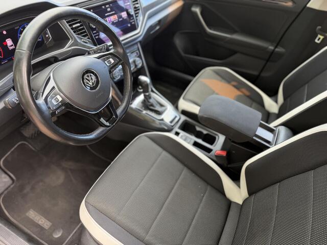 Volkswagen T-Roc 1.5 TSI Sport 150 PK DSG | Blind Spot | Digidash | Camera | Adaptive |