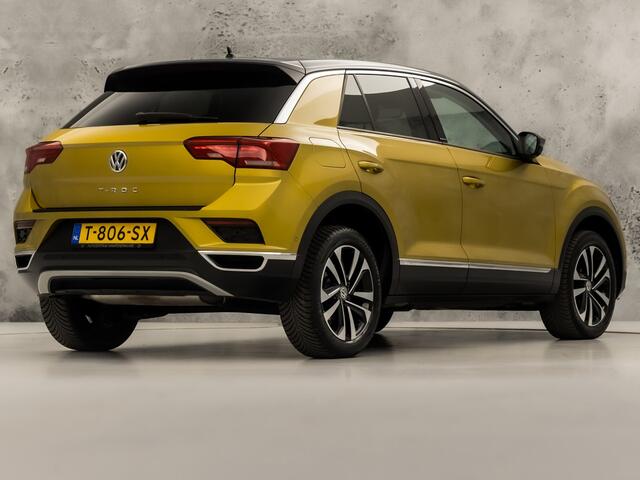 Volkswagen T-Roc 1.0 TSI Sport (APPLE CARPLAY, GROOT NAVI, STOELVERWARMING, GETINT GLAS, SPORTSTOELEN, ADAPTIVE CRUISE, PARKEERSENSOREN, NIEUWSTAAT)