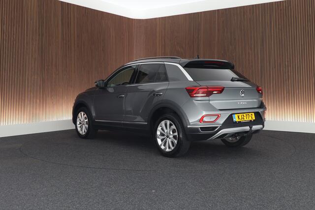 Volkswagen T-Roc 1.5 TSI 150pk DSG Style Trekhaak Camera Stoelverwarming Massage Virtual Cockpit Navigatie