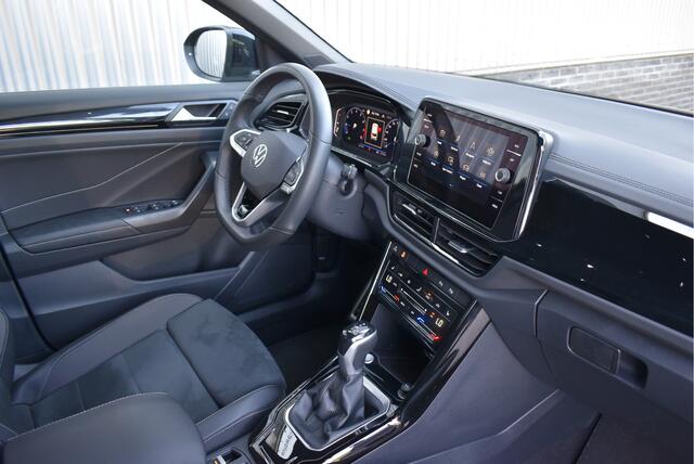 Volkswagen T-Roc 1.5 TSI R-Line Black Style LED grill, Adaptive cruise, Ergo active + Massage, IQ Light, Afn. trekhaak, Camera