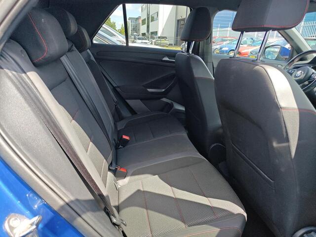 Volkswagen T-Roc 1.5 TSI 150pk DSG Sport Business R / 2x R-line / Virtual Cockpit / Navigatie / Achteruitrijcamera / Elec. Achterklep / 18'' LMV