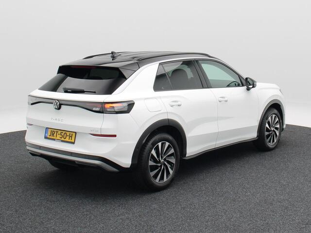 Volkswagen T-Roc 1.5 eTsi 115 Pk Life First Edition | Stoel/Stuurverwarming | Adaptive cruise | Camera | Navigatie | CarPlay | 17 Inch | 9.218 Km !!