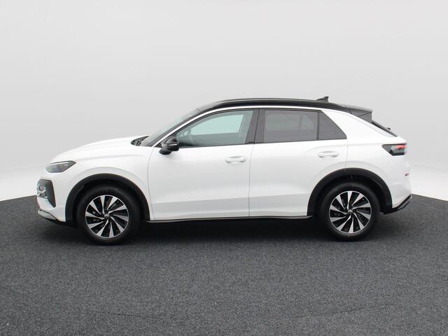 Volkswagen T-Roc 1.5 eTsi 115 Pk Life First Edition | Stoel/Stuurverwarming | Adaptive cruise | Camera | Navigatie | CarPlay | 17 Inch | 9.218 Km !!