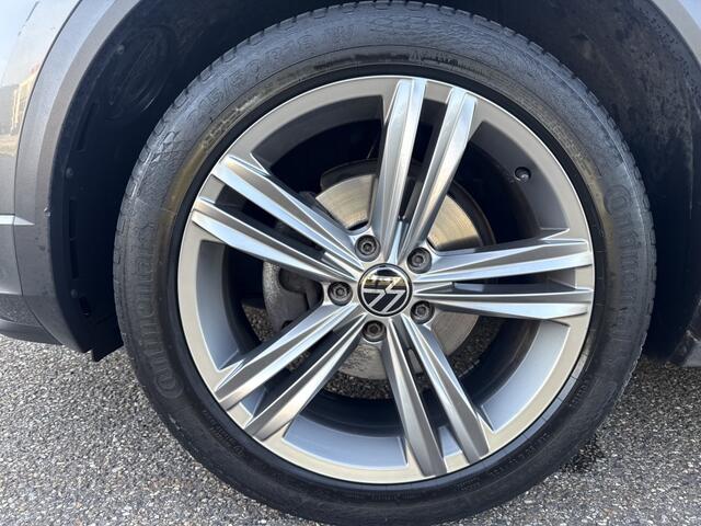 Volkswagen T-Roc 1.5 TSI Sport Bns R-line NAP Automaat Pano BTW Camera Keyless Carplay