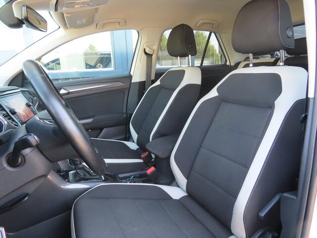 Volkswagen T-Roc 1.5 TSI Sport Business R-line DSG | camera | stoelverwarming | adaptive cruise