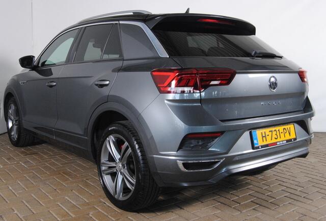 Volkswagen T-Roc 1.5 TSI Sport BnsR-Line | Carplay | Pano | Trekhaak |
