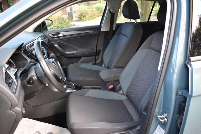 Volkswagen T-Roc 1.5 TSI Sport Business-R PANO, TREKH., NIEUWSTAAT!