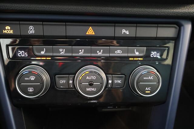 Volkswagen T-Roc 1.5 TSI Style, IQ light, Camera, ACC, Trekhaak