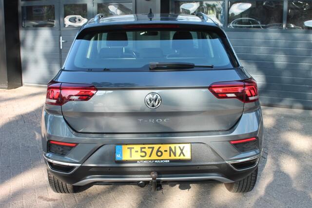 Volkswagen T-Roc 1.5 TSI Sport 150pk Stoel/stuur verwarming / afneembare trekhaak.