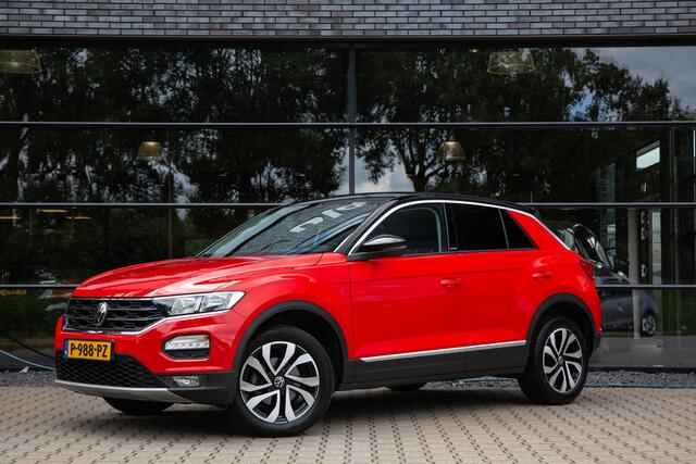 Volkswagen T-Roc 1.5 TSI Active , Trekhaak, Achteruitrijcamera, All-Season,