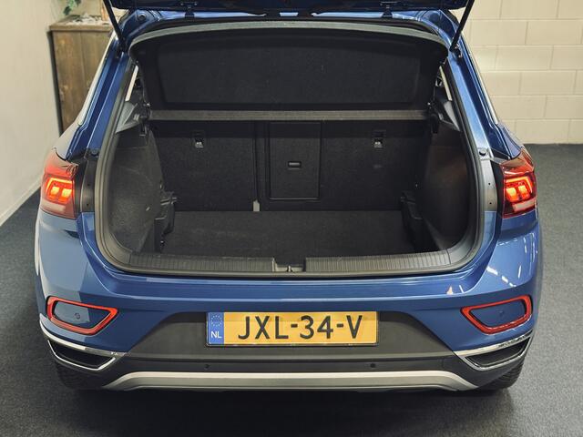 Volkswagen T-Roc 1.5 TSI DSG Style | IQ Light | Camera | Stoel/stuurverw.