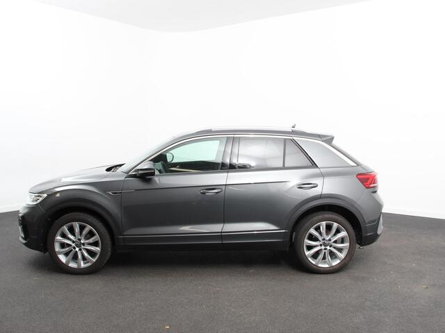 Volkswagen T-Roc 1.5 TSI 150pk Automaat R-Line Edition Navigatie Apple Carplay/Android Auto Camera Climate Control Electrisch te openen achterklep Dab Verwarmbare stoelen