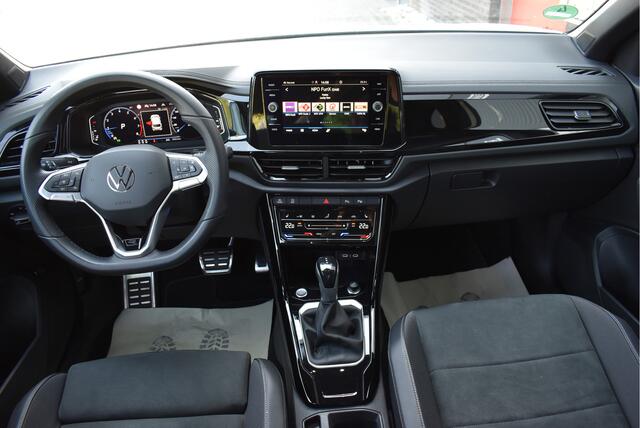 Volkswagen T-Roc 1.5 TSI R-Line Black Style LED grill, Adaptive cruise, Ergo active + Massage, IQ Light, Afn. trekhaak, Camera