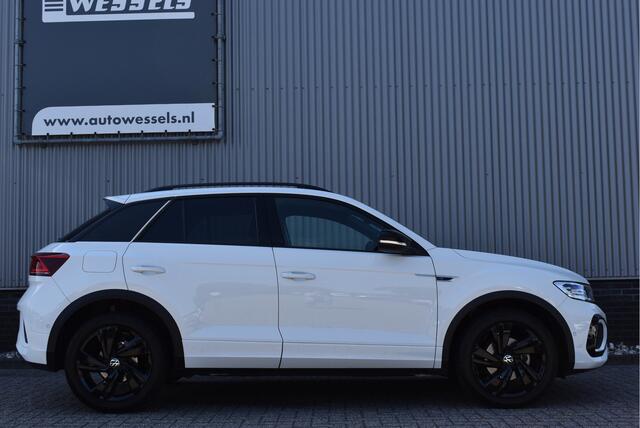 Volkswagen T-Roc 1.5 TSI R-Line Black Style LED grill, Adaptive cruise, Ergo active + Massage, IQ Light, Afn. trekhaak, Camera