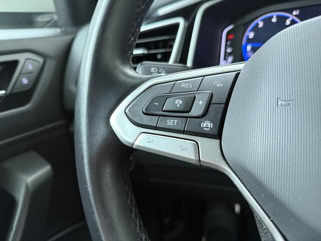 Volkswagen T-Roc 1.5 TSI R-Line | 150 PK | Automaat | Trekhaak | Adaptive Cruise Control | Achteruitrijcamera | Navigatiesysteem | R-Line |