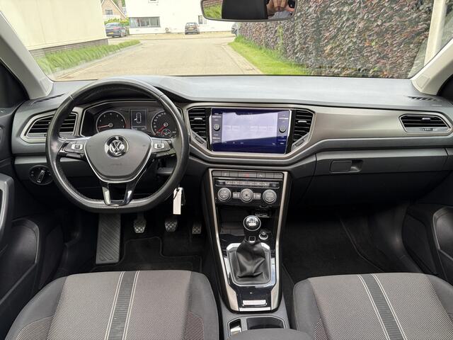 Volkswagen T-Roc 1.0 TSI Style / PANORAMADAK / CARPLAY / NAVI / CRUISE / STOELVERWARMING