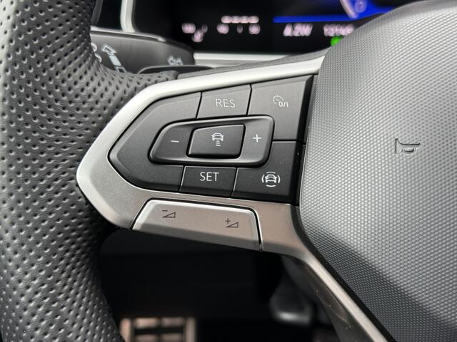 Volkswagen T-Roc 1.5 TSI R-Line Carplay Camera Led Acc Trekhaak