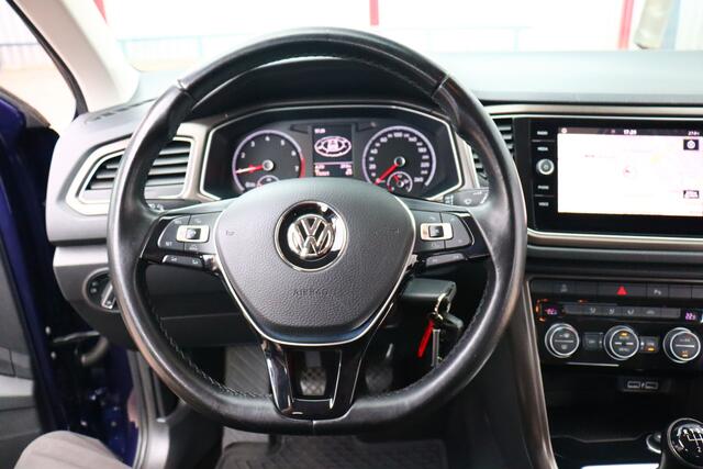 Volkswagen T-Roc 1.0 TSI Style O.a: Adaptive cruise, Navi, Clima, PDC, Carplay, Dab, Etc... Rijklaar! All-in prijs!