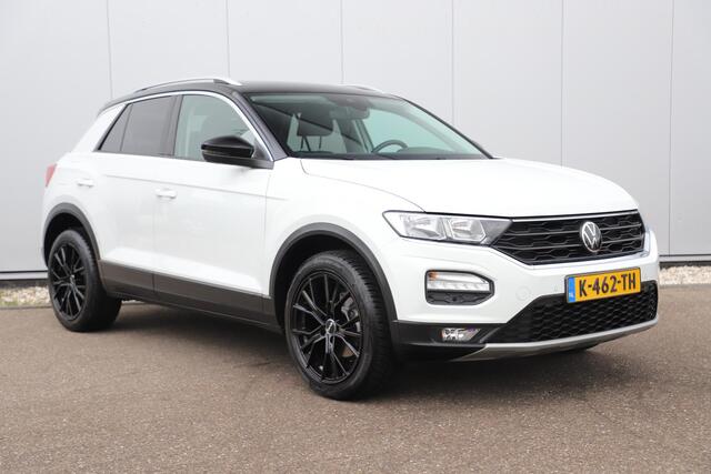 Volkswagen T-Roc 1.0 TSI Style Business Trekhaak 18 inch Zwarte Velgen Navigatie Carplay Android Airco Adaptive Cruise Control Parkeersensoren