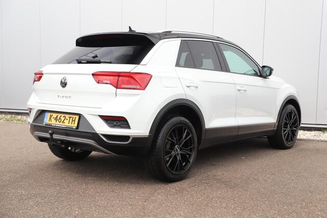 Volkswagen T-Roc 1.0 TSI Style Business Trekhaak 18 inch Zwarte Velgen Navigatie Carplay Android Airco Adaptive Cruise Control Parkeersensoren