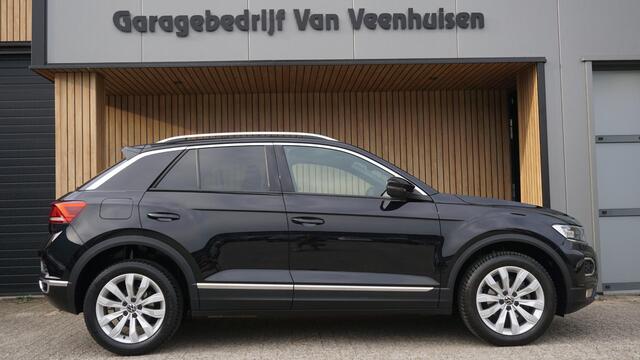 Volkswagen T-Roc 1.5 150pk TSI Sport Clima Keyless Dab Stoelverw *93244km* Virtual Adap cruise 17 inch LM * Nette T-roc*