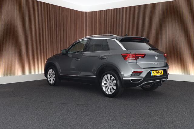 Volkswagen T-Roc 1.5 TSI 150pk DSG Style Trekhaak Virtual cockpit Adaptive cruise Stoelverwaming PDC