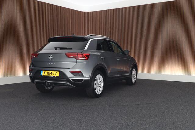 Volkswagen T-Roc 1.5 TSI 150pk DSG Style Trekhaak Virtual cockpit Adaptive cruise Stoelverwaming PDC