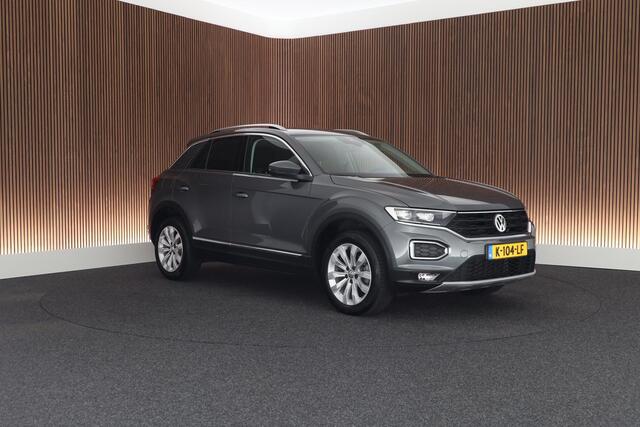 Volkswagen T-Roc 1.5 TSI 150pk DSG Style Trekhaak Virtual cockpit Adaptive cruise Stoelverwaming PDC