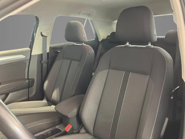 Volkswagen T-Roc 1.0TSI/110PK Life · Navigatie · Camera + Parkeersensoren · Apple/Android Car Play · Stoelverwarming ·