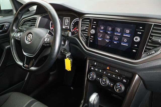 Volkswagen T-Roc 1.5 TSI 150pk DSG Style Camera Stuur+Stoelverw. Carplay Adaptive cruise