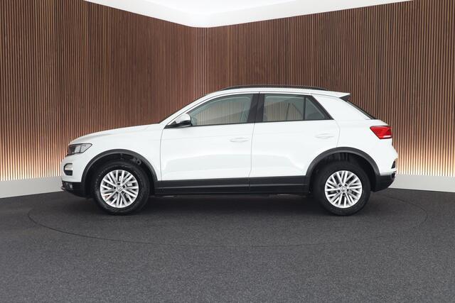 Volkswagen T-Roc 1.5 TSI 150pk DSG Style Camera Stuur+Stoelverw. Carplay Adaptive cruise
