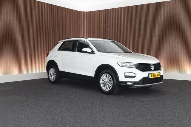 Volkswagen T-Roc 1.5 TSI 150pk DSG Style Camera Stuur+Stoelverw. Carplay Adaptive cruise