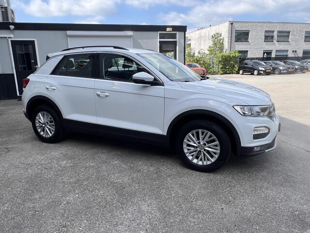 Volkswagen T-Roc 1.0 TSI Style LED NAVI CARPLAY