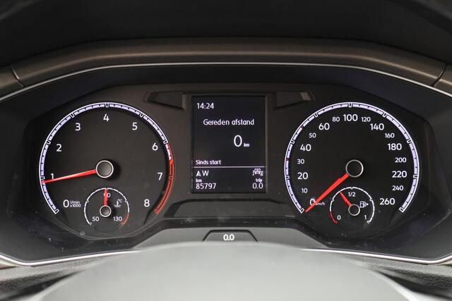 Volkswagen T-Roc 1.0 TSI Style ACC, Apple Carplay, Climate, Lane Assist, PDC