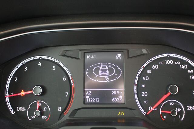 Volkswagen T-Roc 1.0 TSI Style | Airco | Navigatie | Trekhaak | PDC