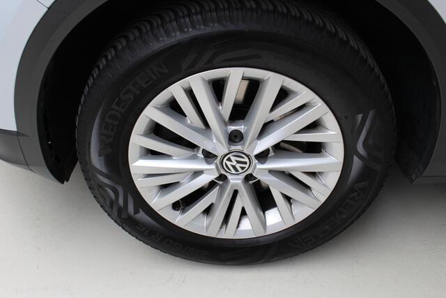Volkswagen T-Roc 1.0 TSI Style | Airco | Navigatie | Trekhaak | PDC