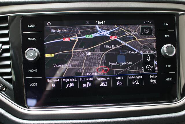 Volkswagen T-Roc 1.0 TSI Style | Airco | Navigatie | Trekhaak | PDC