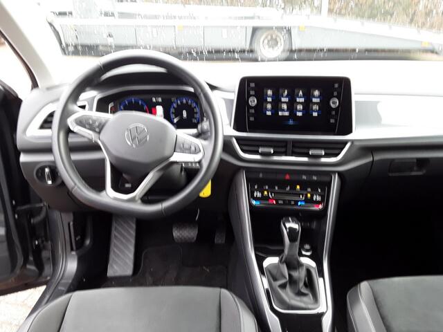 Volkswagen T-Roc 1.5 TSI STYLE DSG / C.C. / DAB