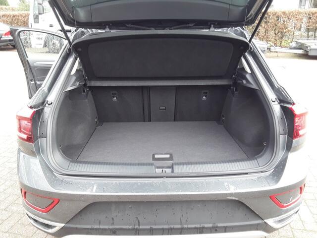 Volkswagen T-Roc 1.5 TSI STYLE DSG / C.C. / DAB
