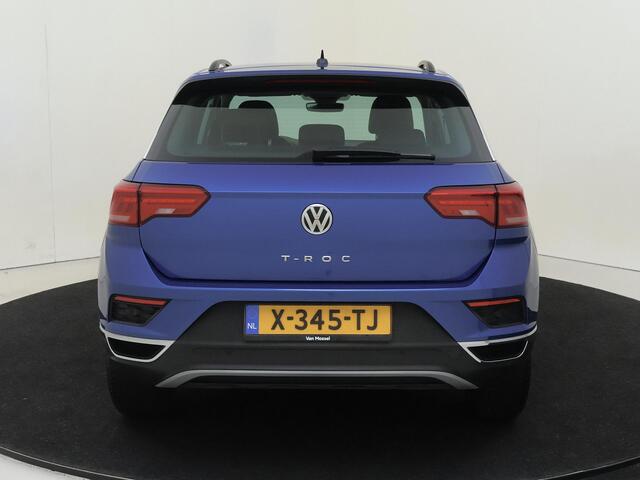 Volkswagen T-Roc 1.0 TSI Style Business | Clima | LM velgen | parkeersensoren