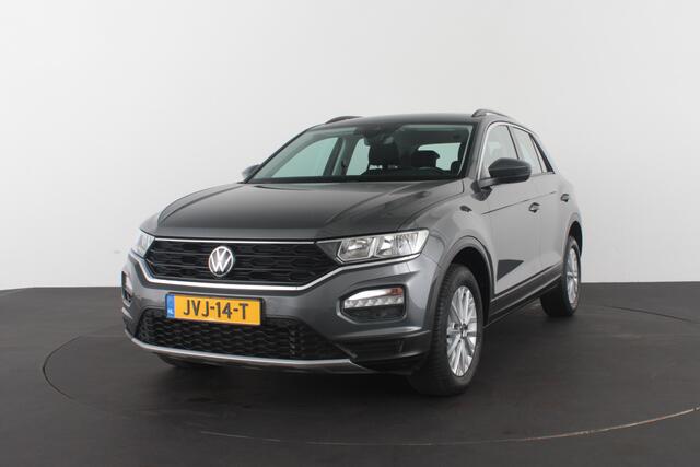 Volkswagen T-Roc 1.0 TSI Style > 110pk/Kleur Indium Grey/Parkeersensoren/navi/All season banden
