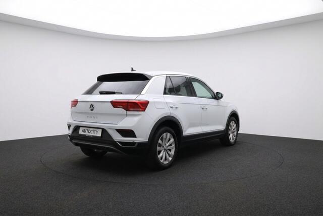 Volkswagen T-Roc 1.5 TSI DSG Sport Adaptive l Camera l Virtual Cockpit