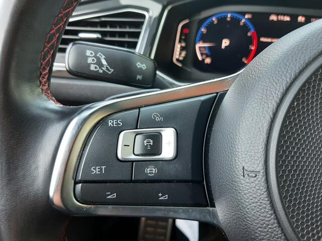 Volkswagen T-Roc 1.5 TSi 150pk R-Line Digitaal-Dashboard Airco Adap. Cruise-Control Panorama