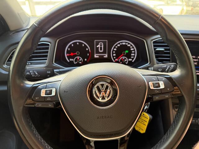 Volkswagen T-Roc 1.5 TSI Style Automaat | Carplay Navigatie | ACC | PDC | 12 mnd BOVAG garantie | Whatsapp 06-53188999