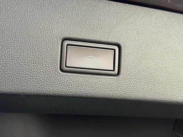 Volkswagen T-Roc 1.5 TSI Style Automaat | Carplay Navigatie | ACC | PDC | 12 mnd BOVAG garantie | Whatsapp 06-53188999